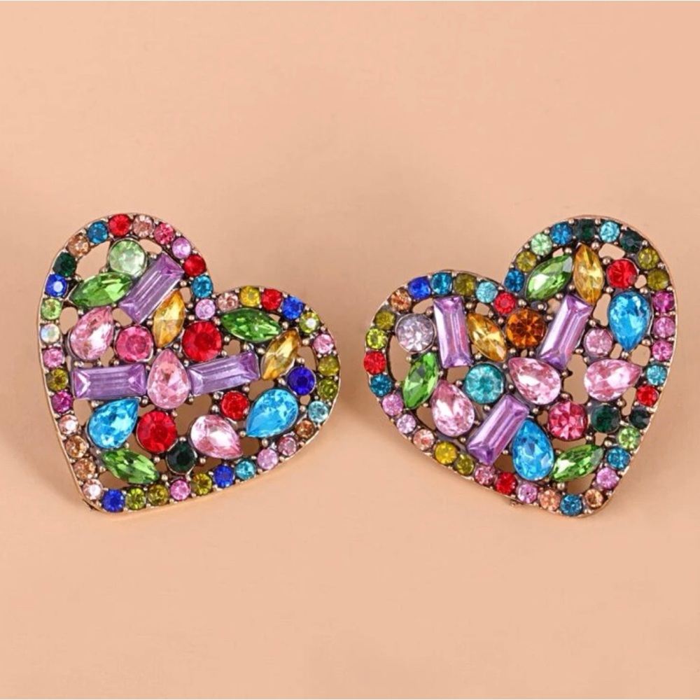 NWT multicolor rhinestone heart earrings